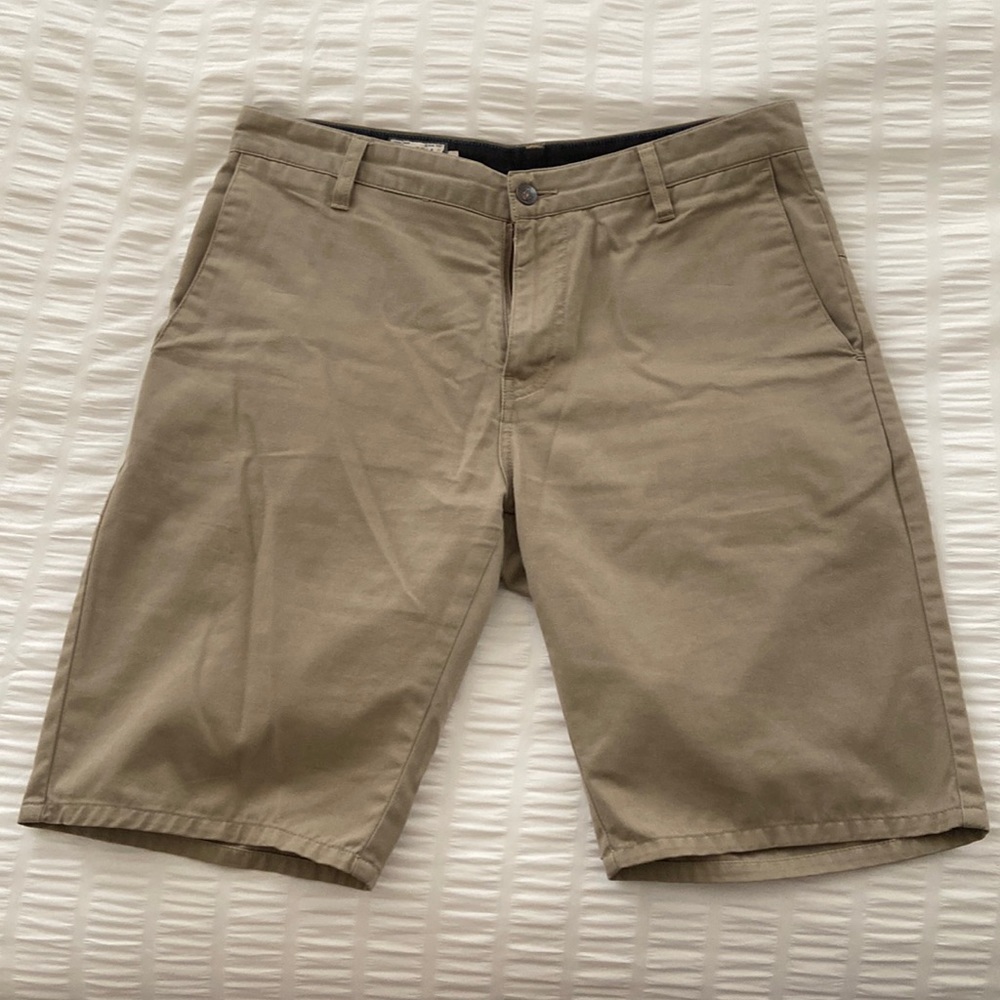 Volcom shorts. Good condition with a few marks. See pics for details